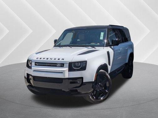 Fuji White 2026 Land Rover Defender P400 X-Dynamic SE
