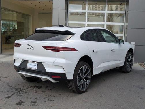 Ostuni Pearl White 2024 Jaguar I-PACE R-Dynamic HSE