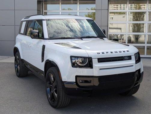 Fuji White 2026 Land Rover Defender P400 X-Dynamic SE