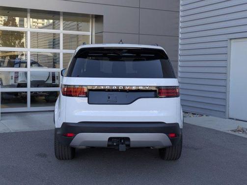2025 Land Rover Discovery P300 S