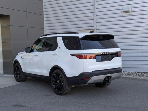 2025 Land Rover Discovery P300 S