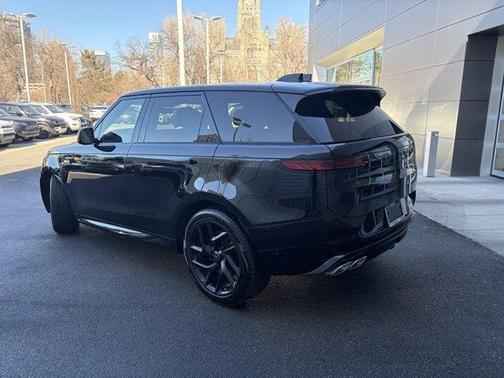 2025 Land Rover Defender P300