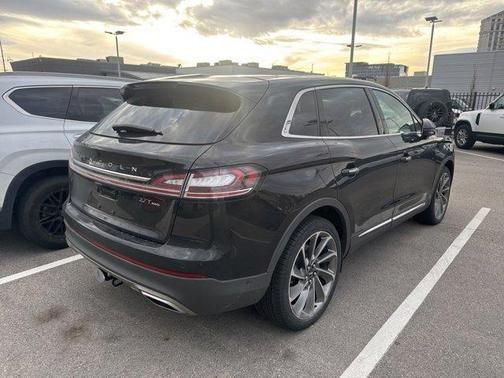 2020 Lincoln Nautilus Reserve