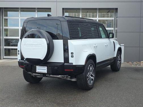 2026 Land Rover Defender P400 X-Dynamic SE