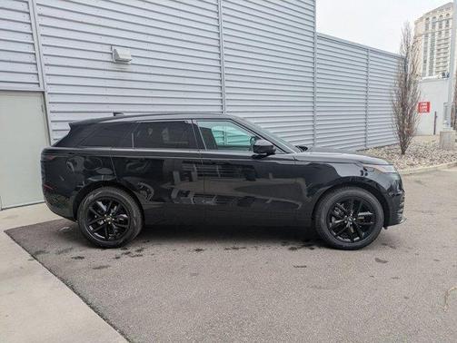 2026 Land Rover Range Rover Velar Dynamic SE