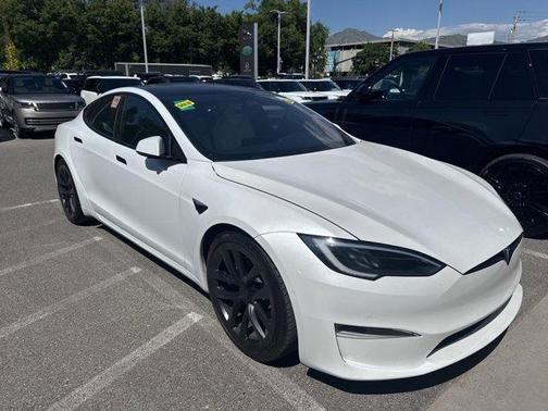 2022 Tesla Model S Base