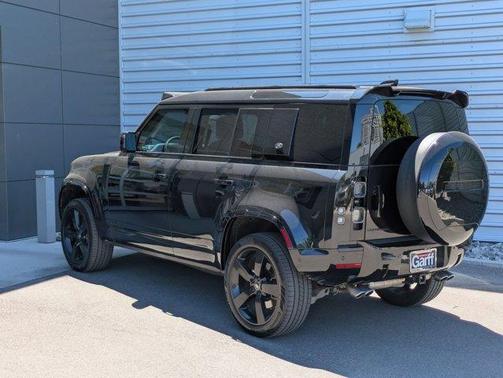 2023 Land Rover Defender 110 V8