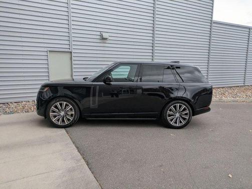 2023 Land Rover Range Rover P530 SE