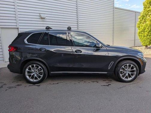 Dark Graphite Metallic 2023 BMW X5 xDrive40i