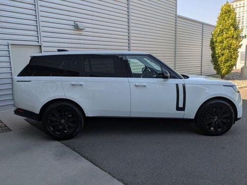 Fuji White 2025 Land Rover Range Rover P530 SE 7 Seat