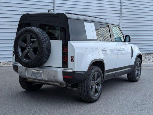 Fuji White 2025 Land Rover Defender P300