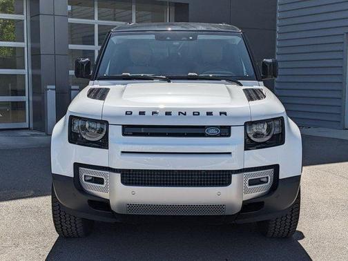 2025 Land Rover Defender P300