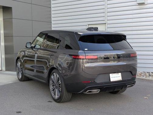 2025 Land Rover Range Rover Sport P360 SE