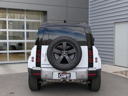 2025 Land Rover Defender P300 S