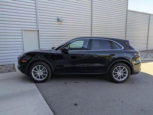 2024 Porsche Cayenne Base