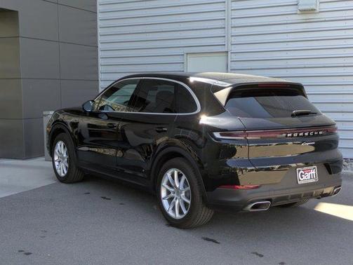 2024 Porsche Cayenne Base