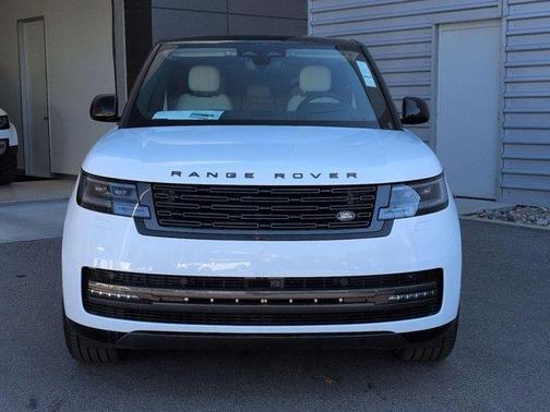 2026 Land Rover Range Rover P400 SE