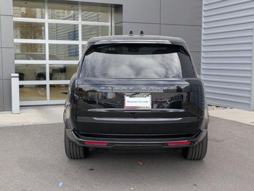 2025 Land Rover Range Rover P400 SE LWB 7 Seat