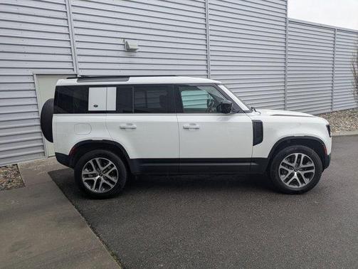 2020 Land Rover Defender 110 HSE