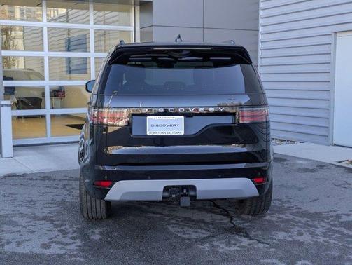 2026 Land Rover Discovery Tempest Edition
