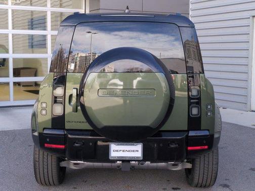 2026 Land Rover Defender P400 X-Dynamic SE