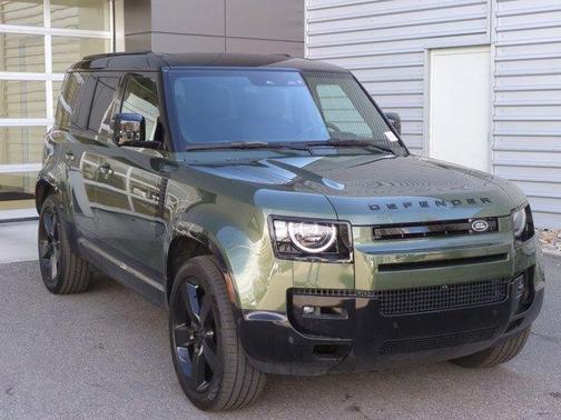 2026 Land Rover Defender P400 X-Dynamic SE