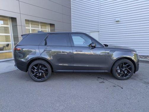Carpathian Grey 2024 Land Rover Range Rover Sport SE