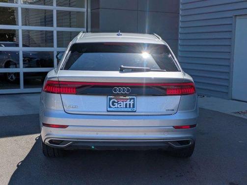 2019 Audi Q8 Premium