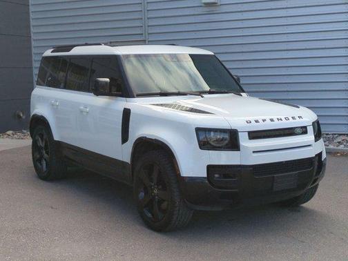 2024 Land Rover Defender 110 P400 X-Dynamic SE