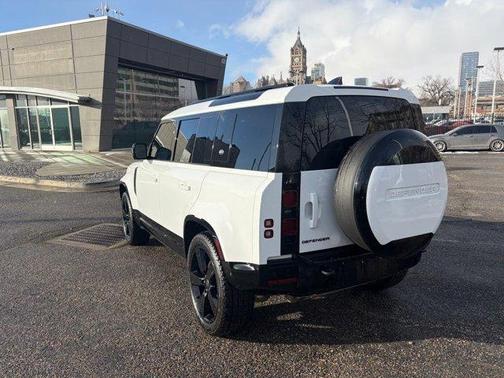2024 Land Rover Defender 110 P400 X-Dynamic SE