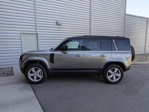 2025 Land Rover Defender P300