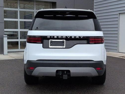 2025 Land Rover Discovery P300 S