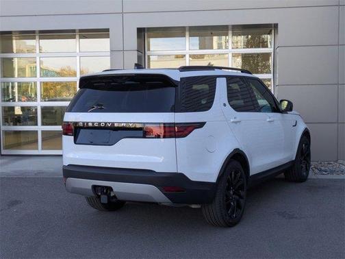 2025 Land Rover Discovery P300 S