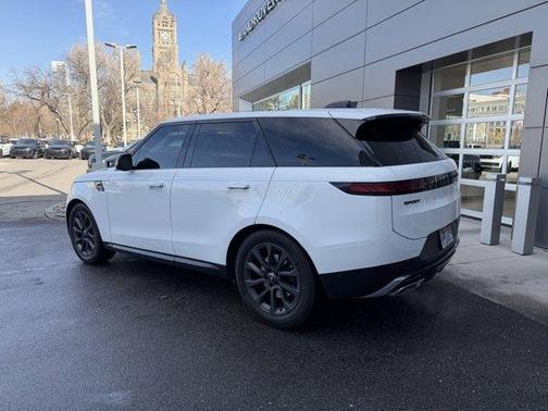 2024 Land Rover Range Rover Sport SE