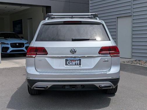 Reflex Silver Metallic 2019 Volkswagen Atlas 3.6L SEL Premium