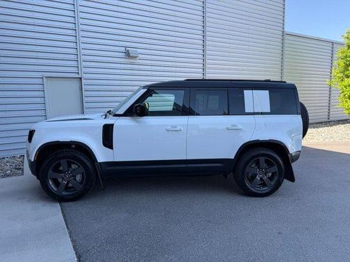 2025 Land Rover Defender P300