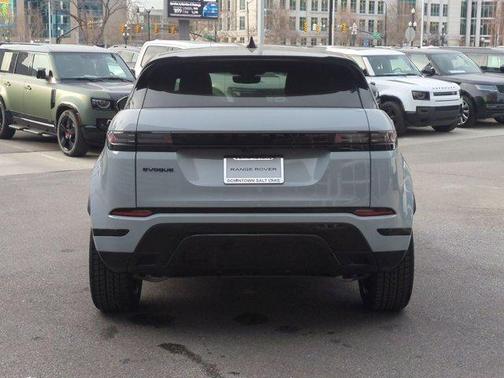 2026 Land Rover Range Rover Evoque Dynamic SE