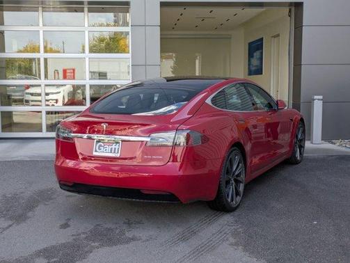 2021 Tesla Model S Long Range