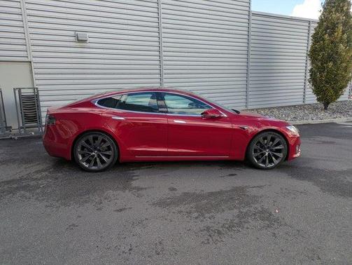 2021 Tesla Model S Long Range