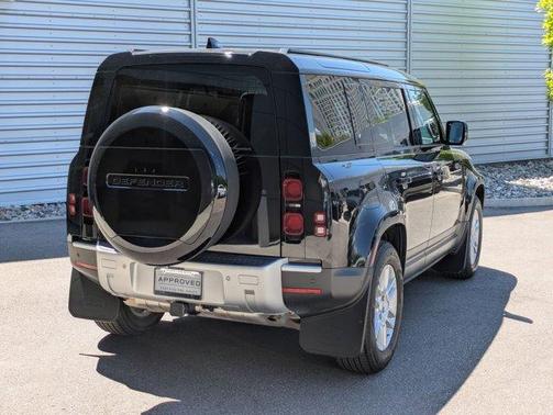 Santorini Black Metallic 2025 Land Rover Defender P300