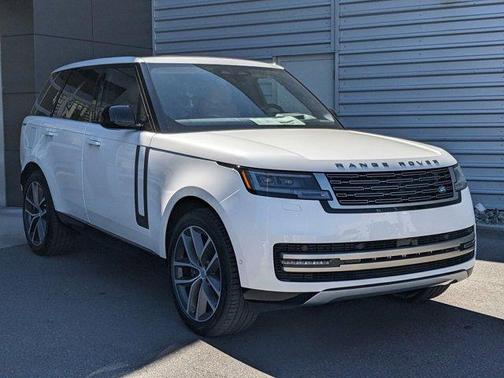 2025 Land Rover Range Rover P400 SE