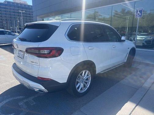 2023 BMW X5 PHEV xDrive45e