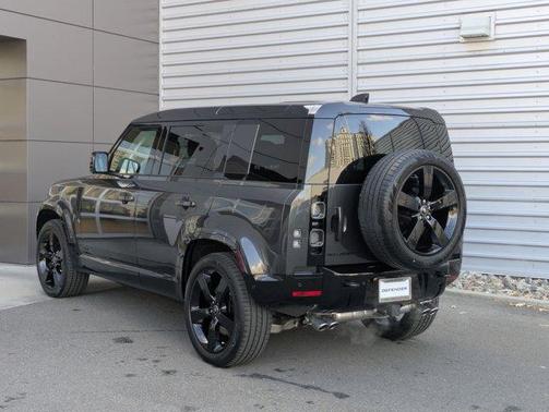 2025 Land Rover Defender P525 V8