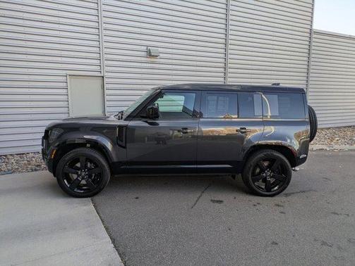 2025 Land Rover Defender P525 V8