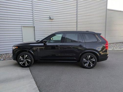 2022 Volvo XC90 Recharge Plug-In Hybrid T8 R-Design Extended Range 7P