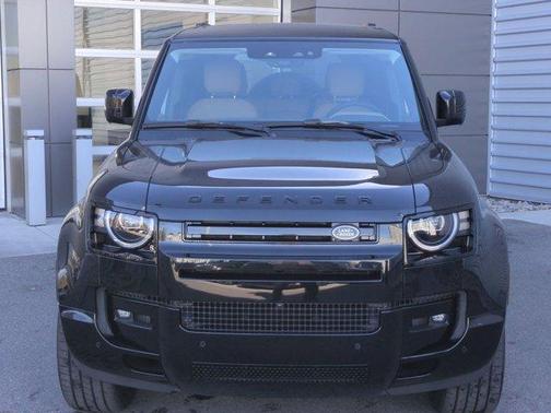 2026 Land Rover Defender P400 X-Dynamic SE