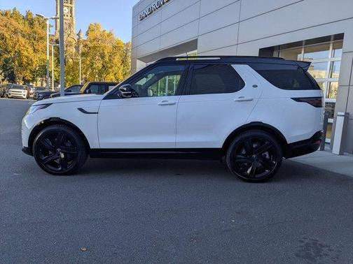 2026 Land Rover Discovery Tempest Edition
