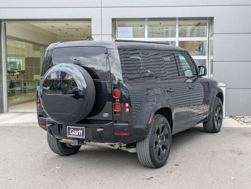 2023 Land Rover Defender 110 X-Dynamic SE