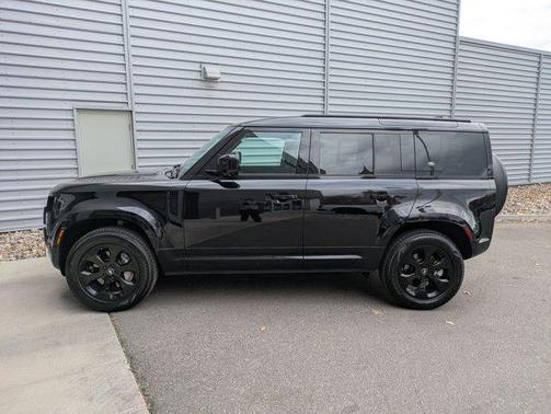 2023 Land Rover Defender 110 X-Dynamic SE