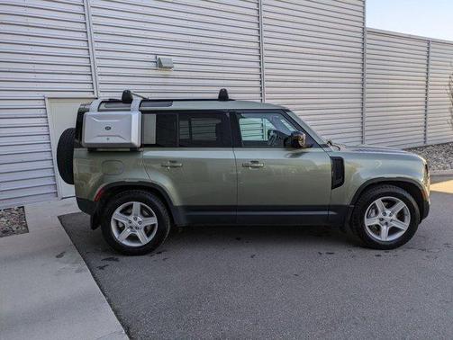 2020 Land Rover Defender 110 SE